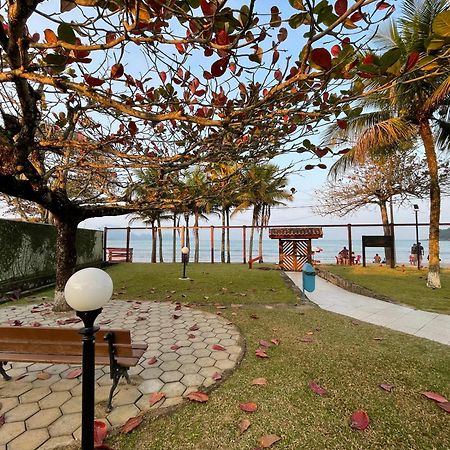 Pe Na Areia Na Praia Das Toninhas - Villagio 24 Porto Feliz Ubatuba Eksteriør billede