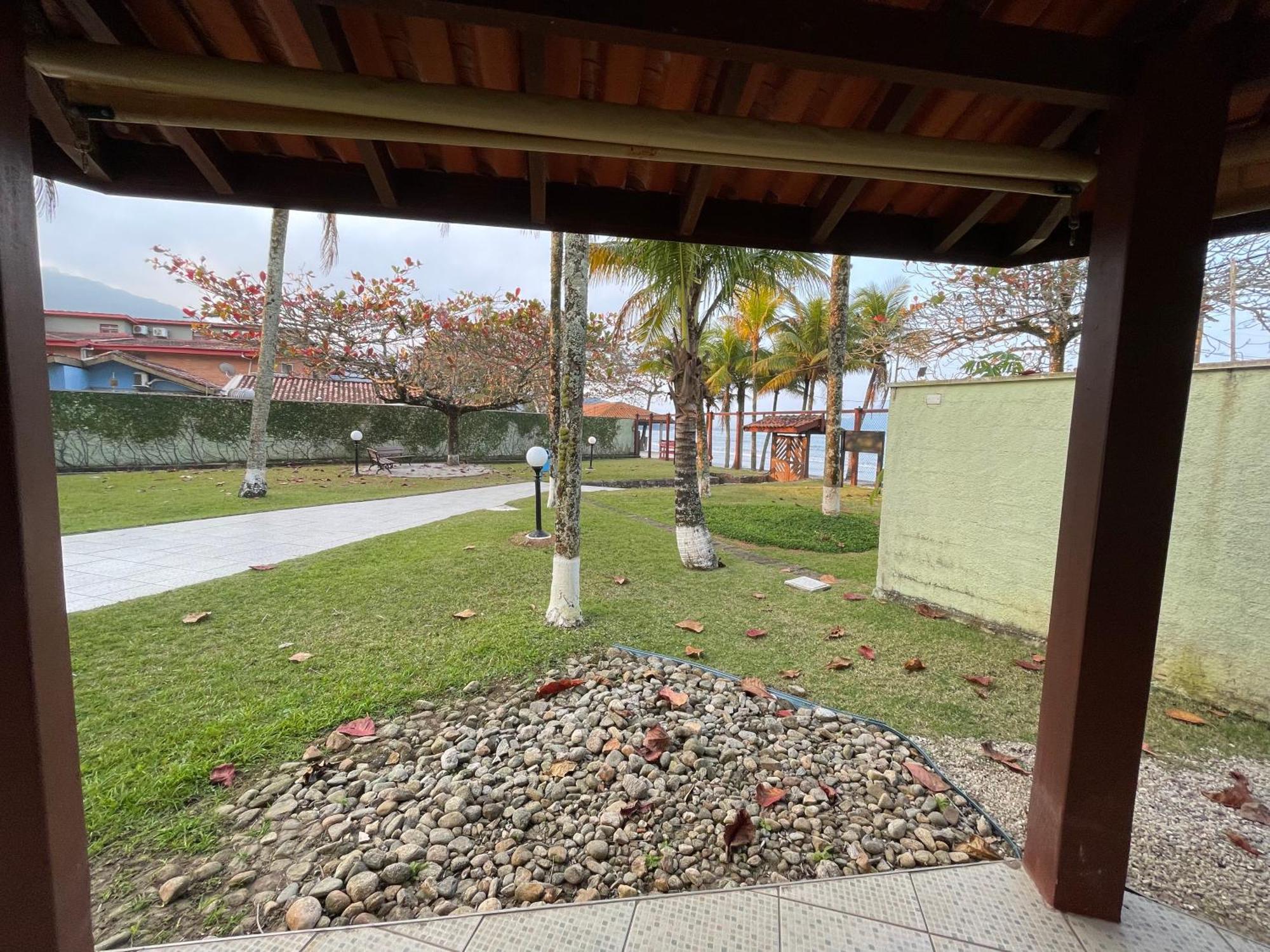 Pe Na Areia Na Praia Das Toninhas - Villagio 24 Porto Feliz Ubatuba Eksteriør billede